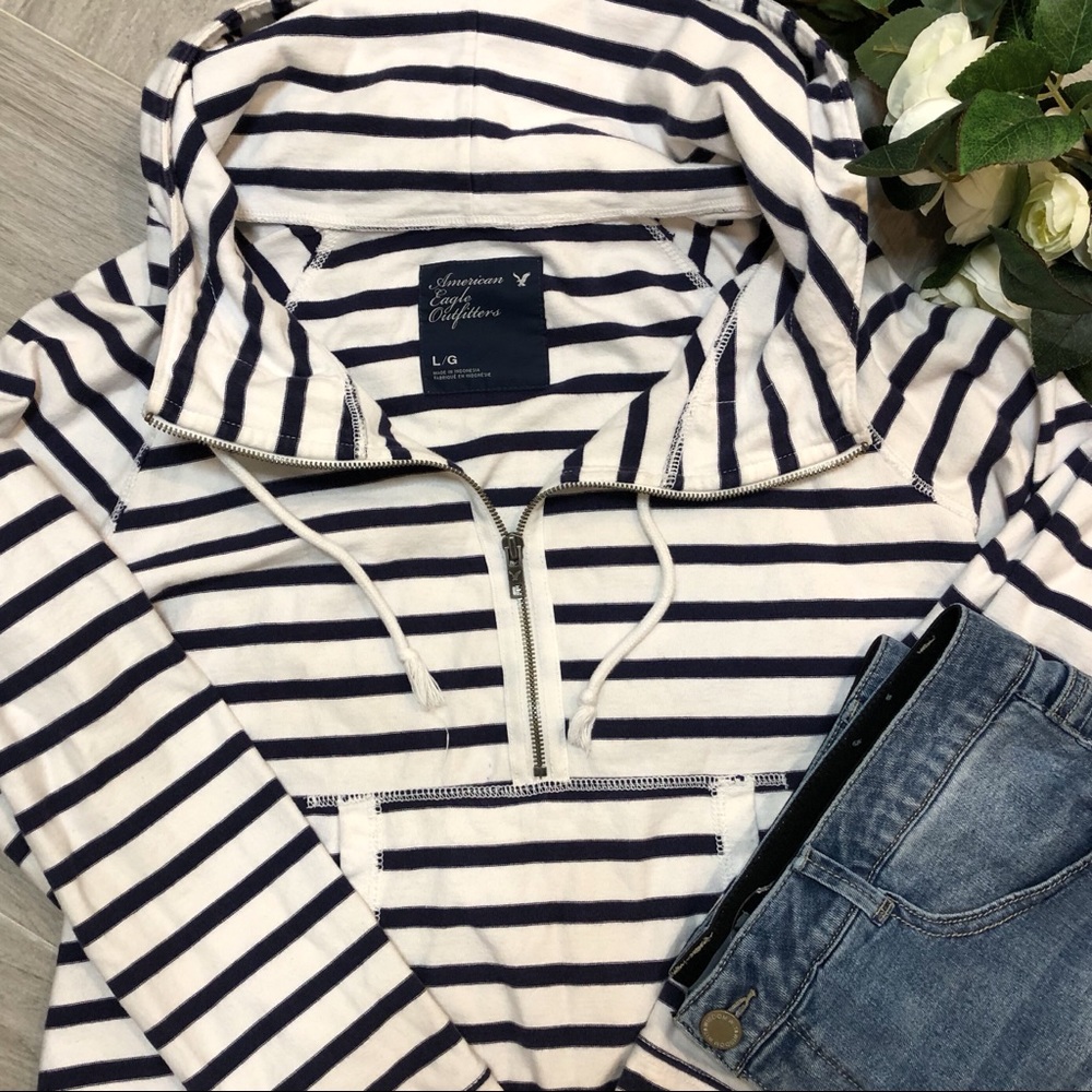 EUC: American Eagle Hoodie Navy & White Stripe